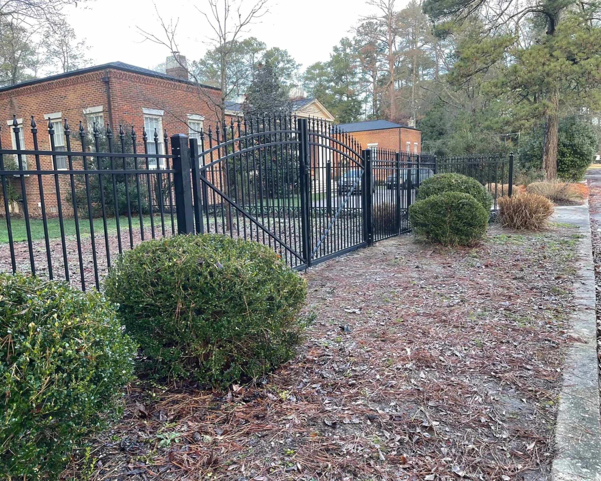 Aluminum Fence and Gate Installation in Richmond VA