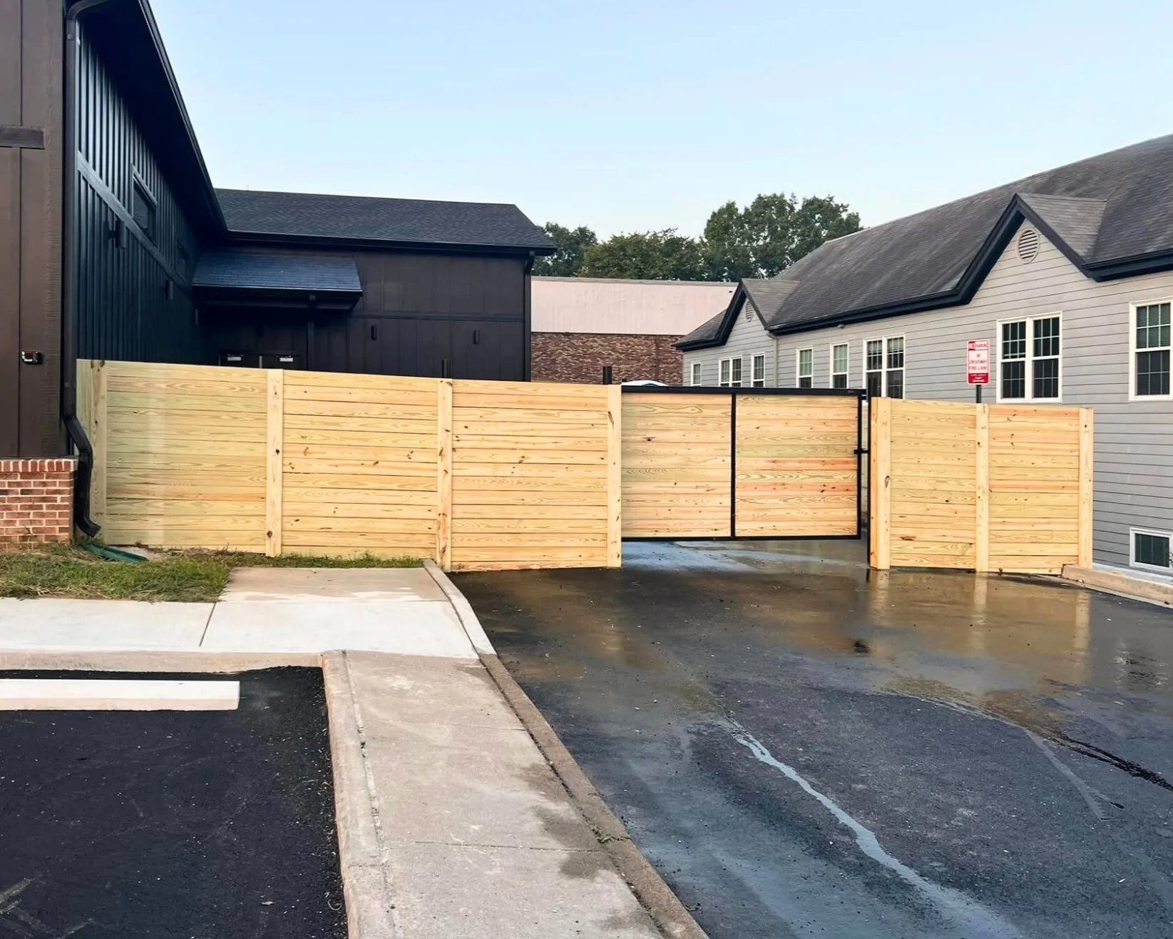 Wood Gate installation in Richmond VA