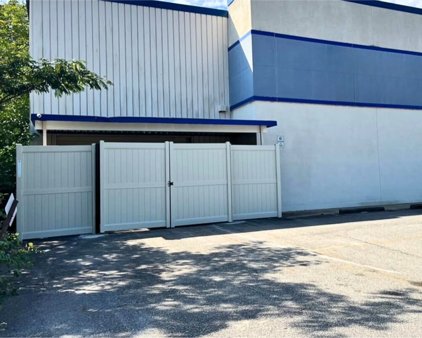 Commercial Vinyl Fence Virginia Beach